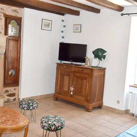 Holiday home Maison Charismatique A Saint-germier Avec Jardin Cloture.